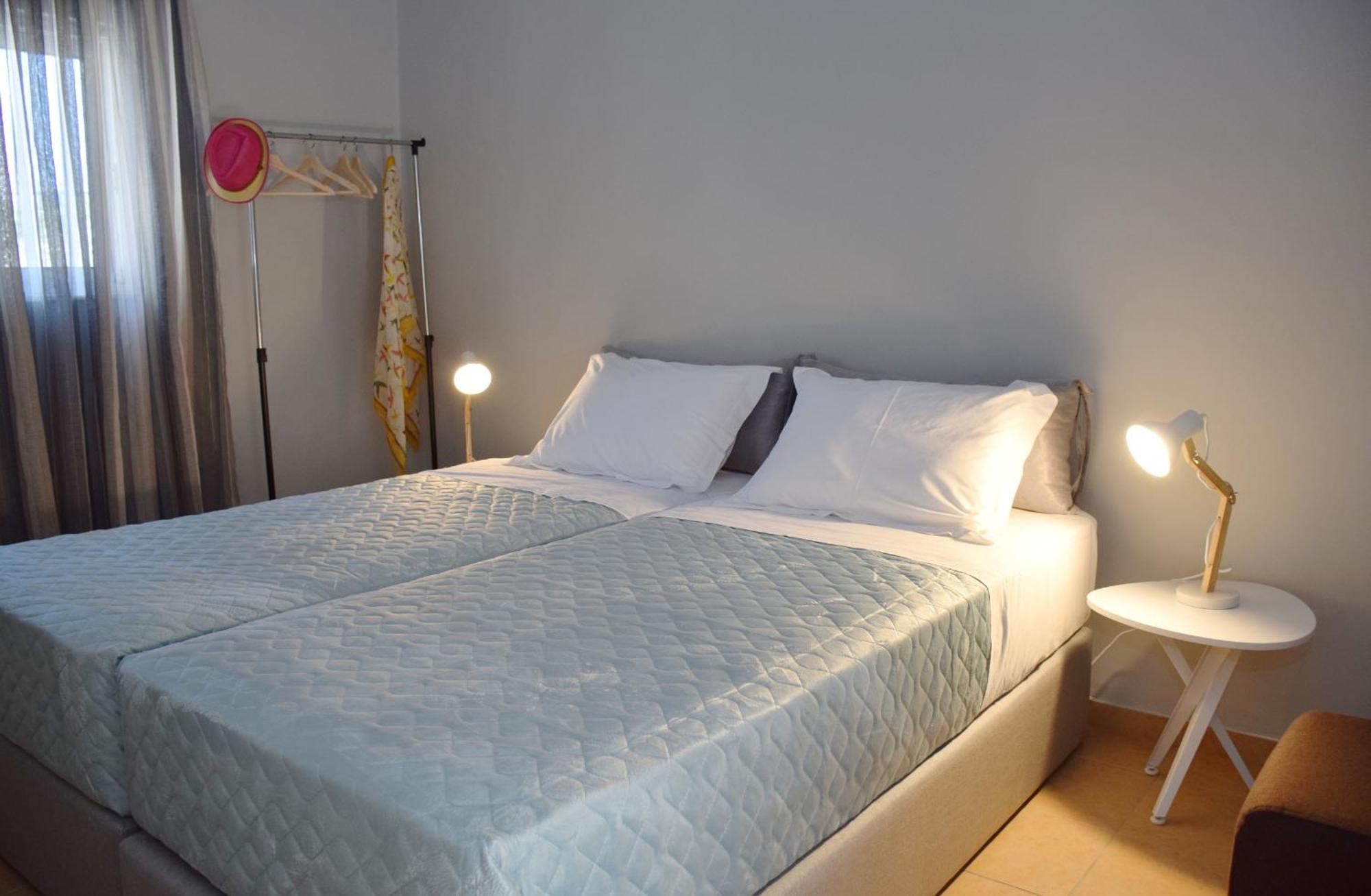 Evaris Apartments Ханья Экстерьер фото